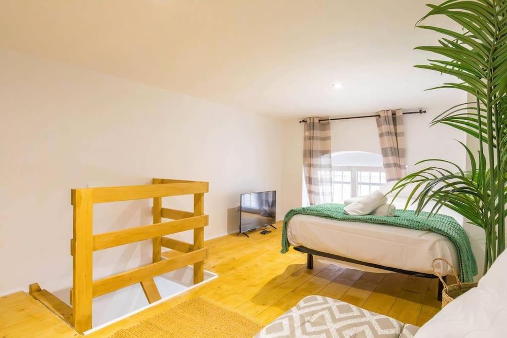 La Pierre Blanche Apartment *